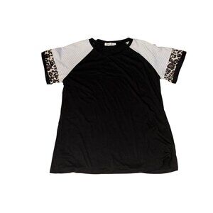 Adibosy XL Black T-Shirt With Striped & Leopard Sleeve Detail